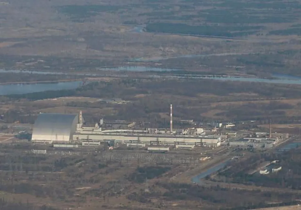 Mas de 400 soldados rusos ocupan la central nuclear en Ucrania