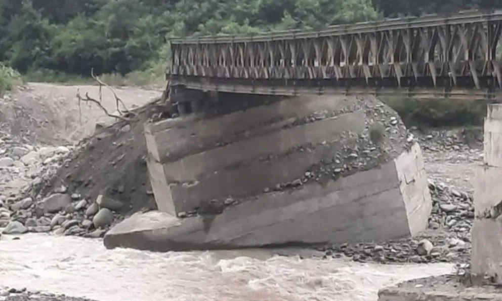 Impactantes imágenes: Los Toldos quedó totalmente inundada por tercera vez en el año