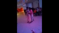 |VIDEO| Se calentó Látigo y casi se faja a las piñas con un imitador en pleno baile