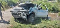 Terrible accidente: una camioneta quedó destrozada