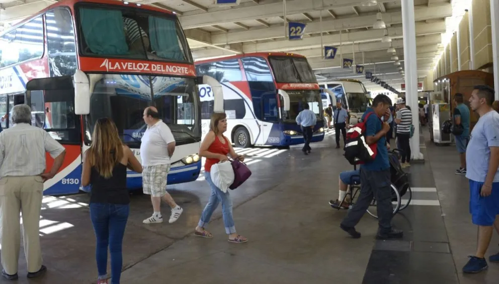 Pichanal: ¿Qué pasa que no hay colectivos en la terminal?