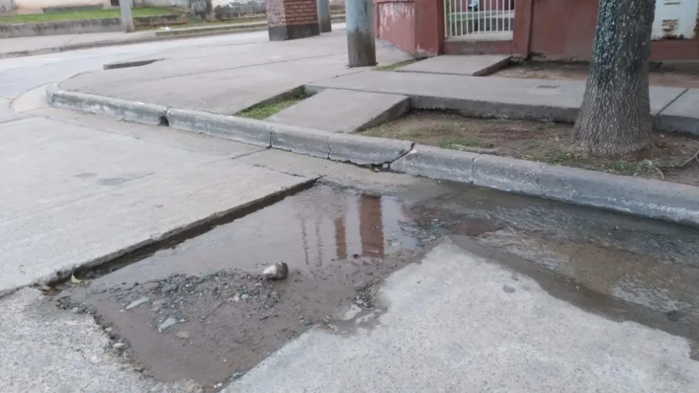 Diversas protestas por caños de agua rotos en Rosario de la Frontera