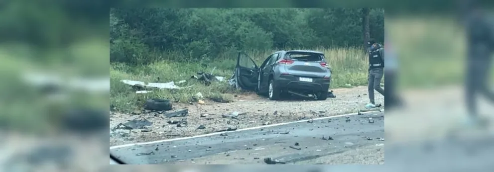 |FOTOS| Sábado trágico en Salta: choque entre un camión y un automóvil deja al menos un muerto