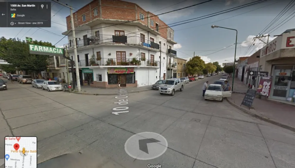 Furia en la vía pública: cubano radicado en Salta sacó un "chumbo" y se hizo el picante