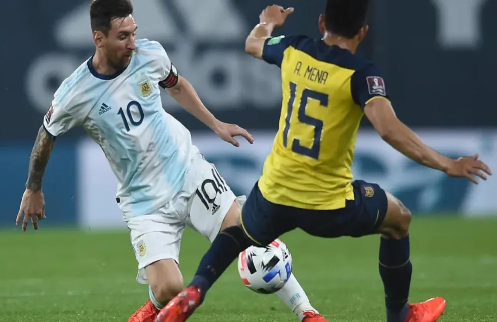Se armó la trifulca: a los 20 minutos del segundo Argentina y Ecuador se tiraron la bronca