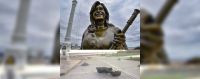 ¡No fue magia! Vándalos destrozaron una estatua recién inaugurada de Cristina Kirchner