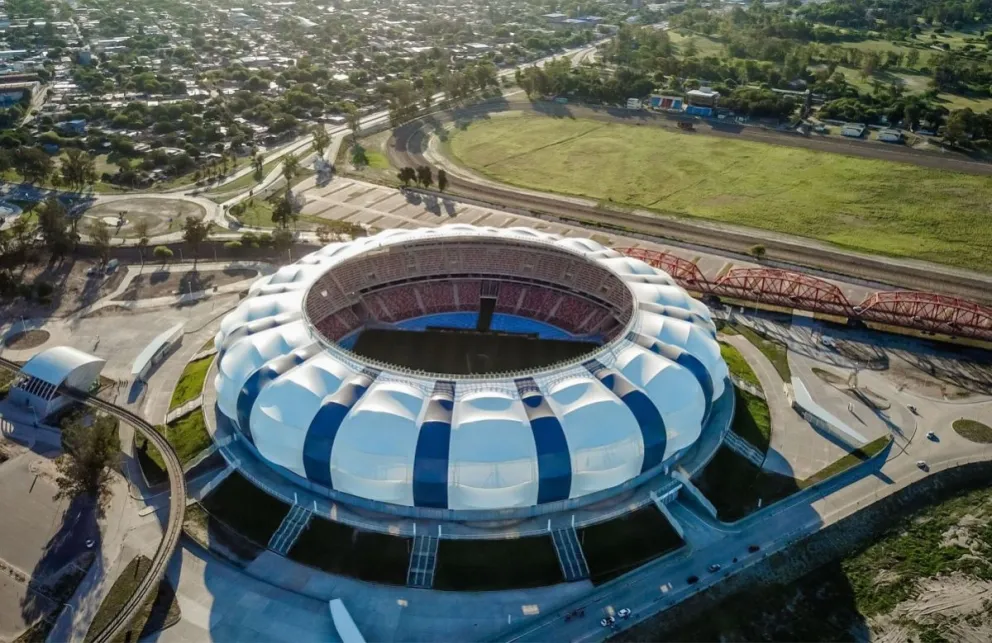 ¿Zamora mintió? Gastó una pequeña fortuna en el Estadio de Santiago del Estero