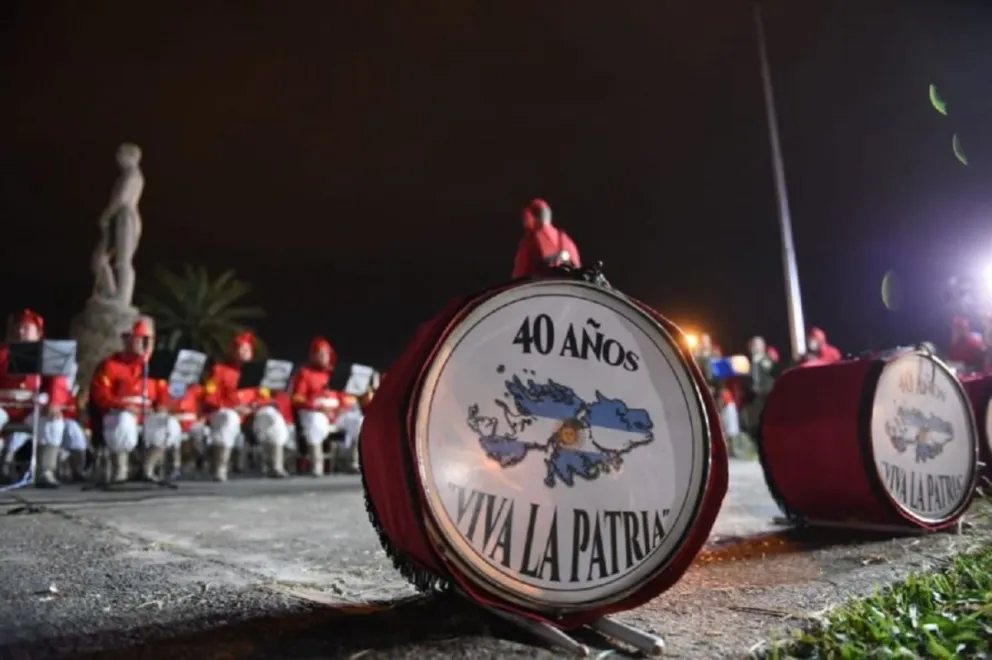 La Vigilia por los 40° Aniversario del Día del Veterano de Guerra y de los Héroes Caídos en Malvinas 