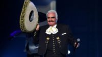 Premios Grammy 2022: Estallan las redes contra presentador por decir que Vicente Fernández “no vino” 