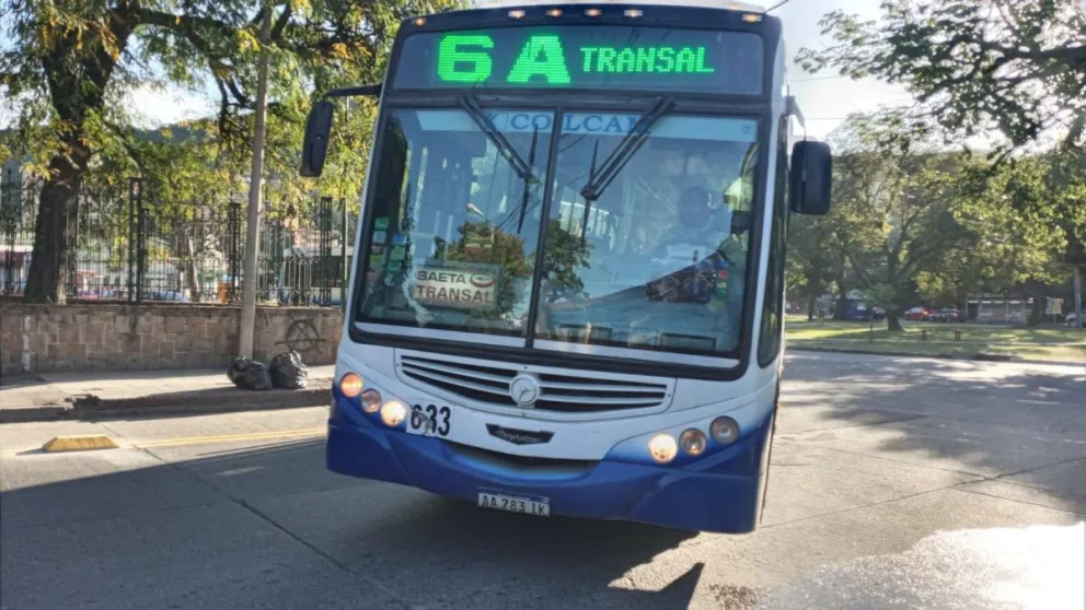 Qué pasará con la "calle de la muerte" en la que colectivos podrían aplastar a ciclistas