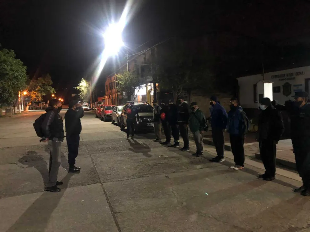 En la localidad de Güemes continúan buscando a una pareja adolescente 