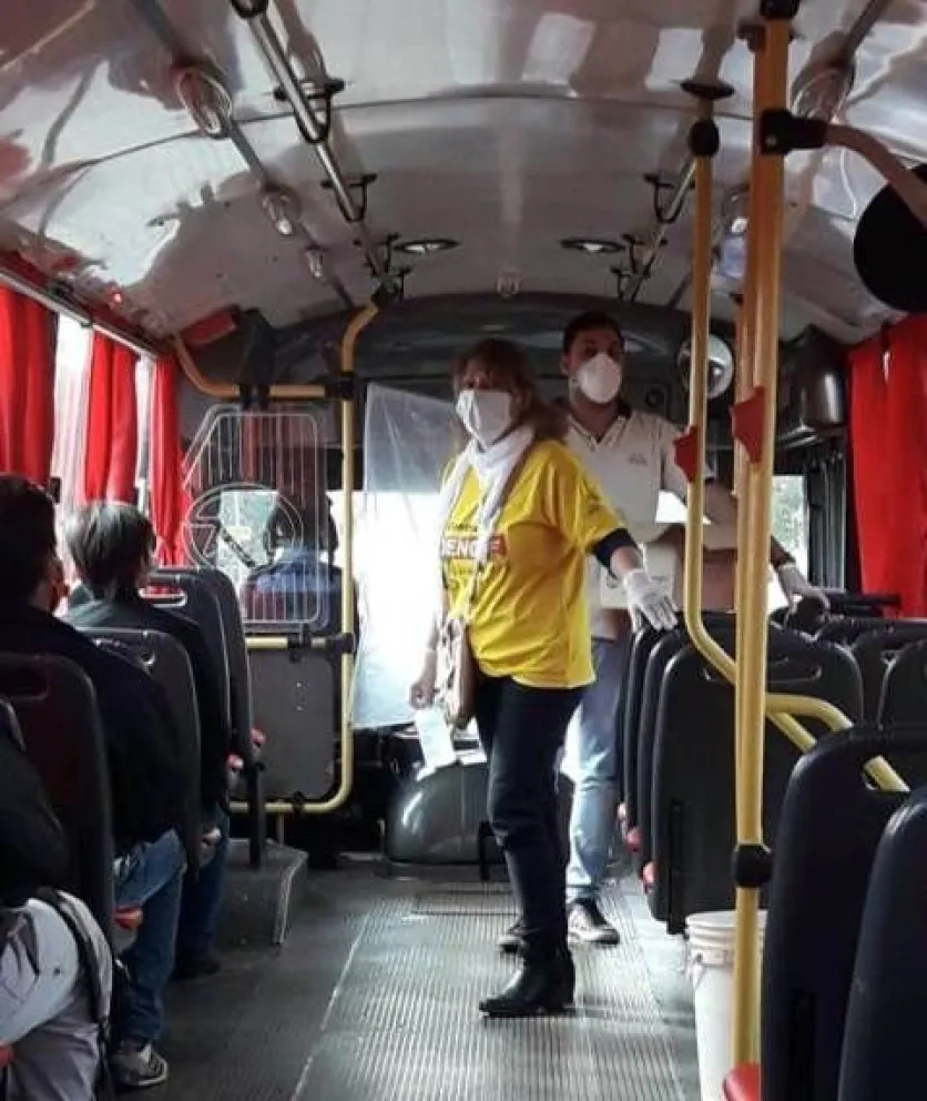 "Creo que todos tienen derecho a subir al colectivo": salteña denuncia la falta de consideración de los choferes de Saeta