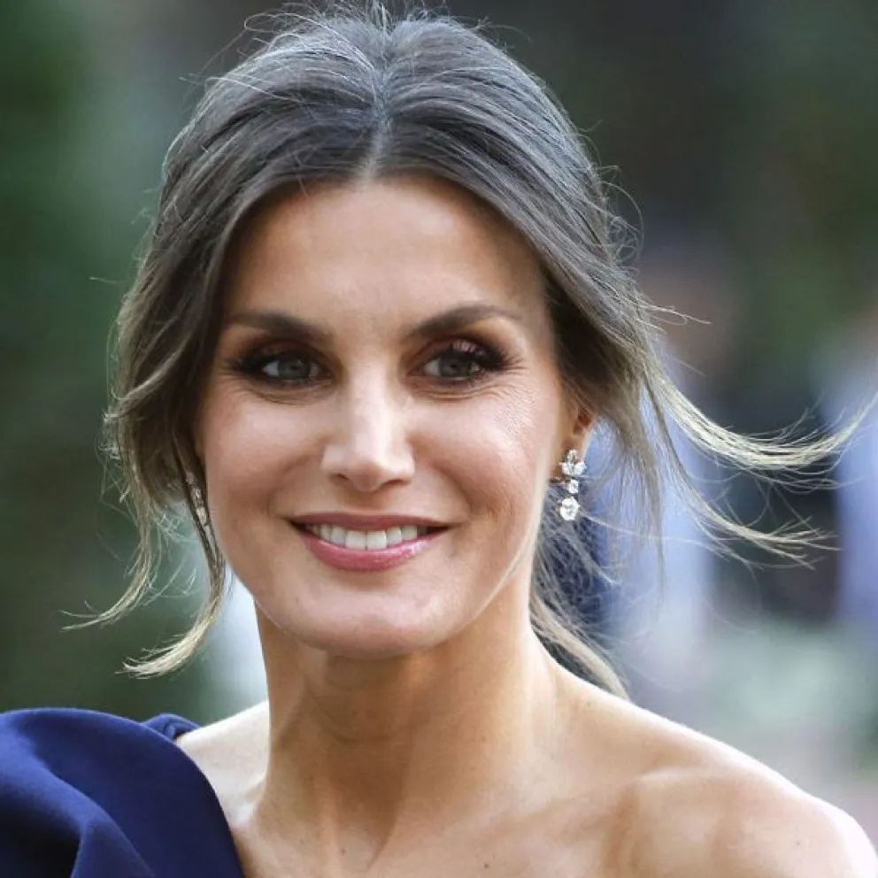 Letizia Ortíz deslumbra en Palma de Mallorca con su mejor traje de verano