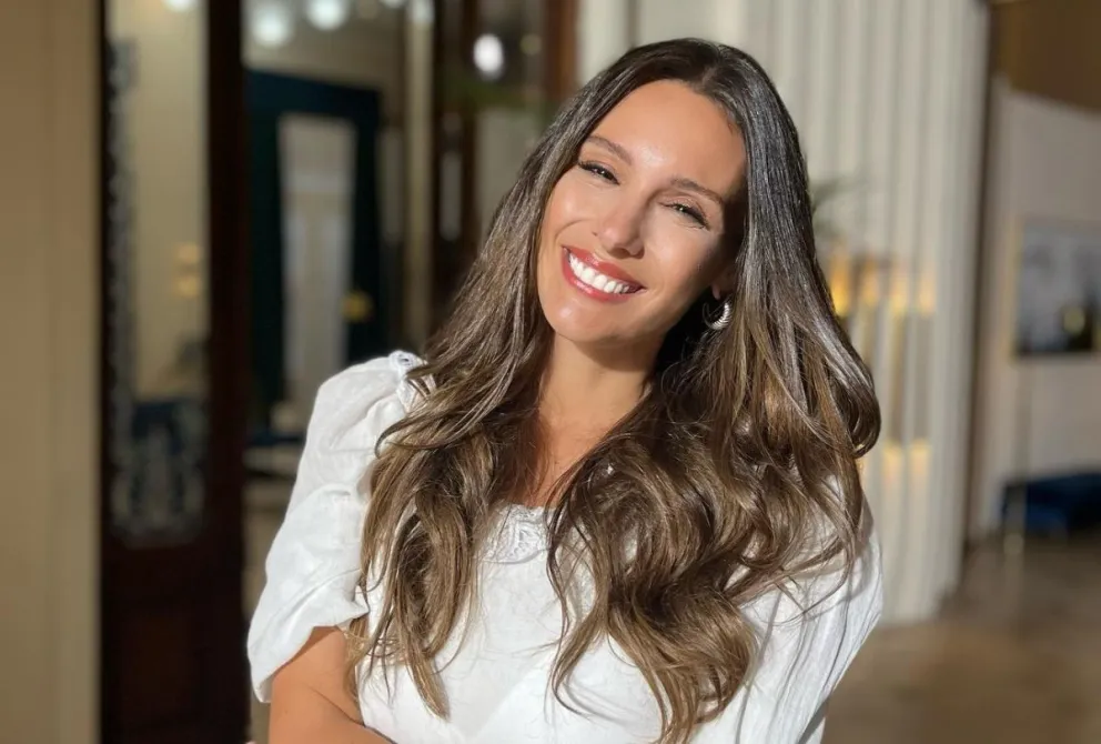 Pampita arrasó con los likes de Instagram al posar como una diosa