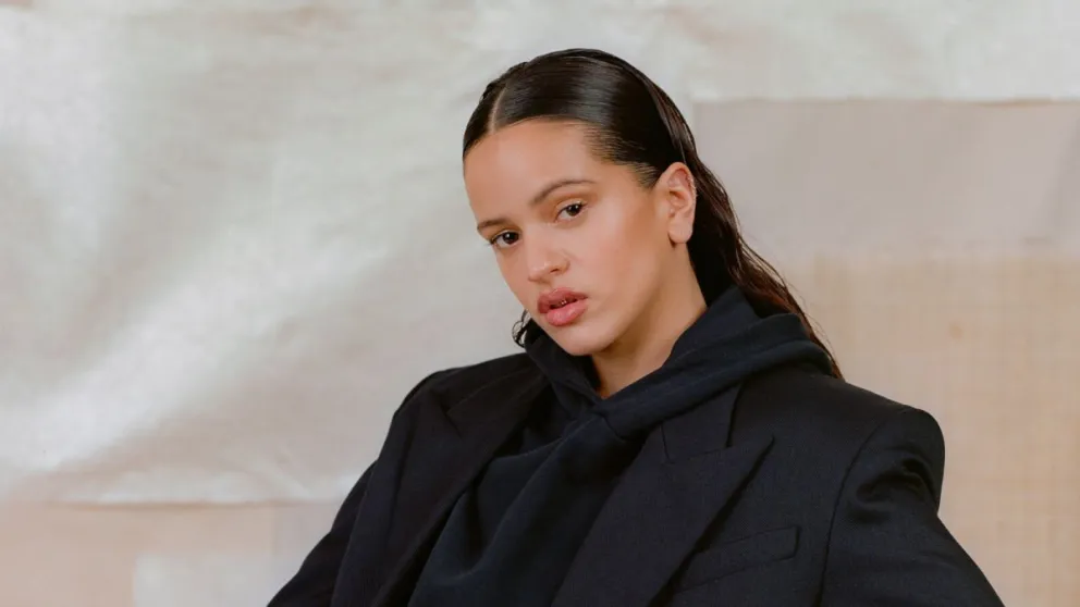 Como Rihanna o Lady Gaga: Rosalía enloqueció Instagram con los tacos más llamativos