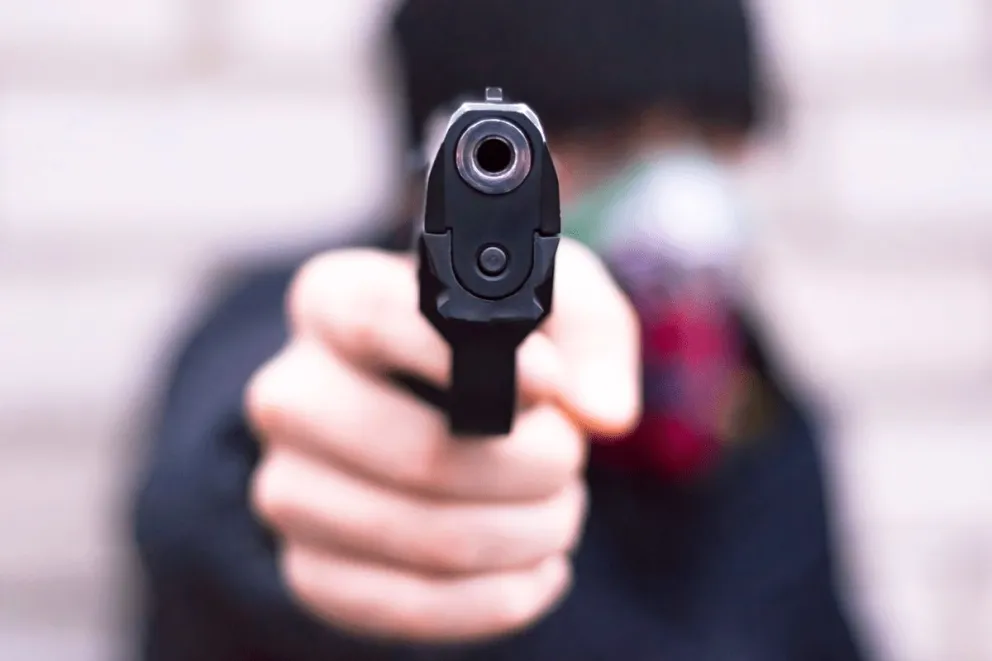 Adolescente entró a robar y terminó siendo atacado ferozmente por un pitbull