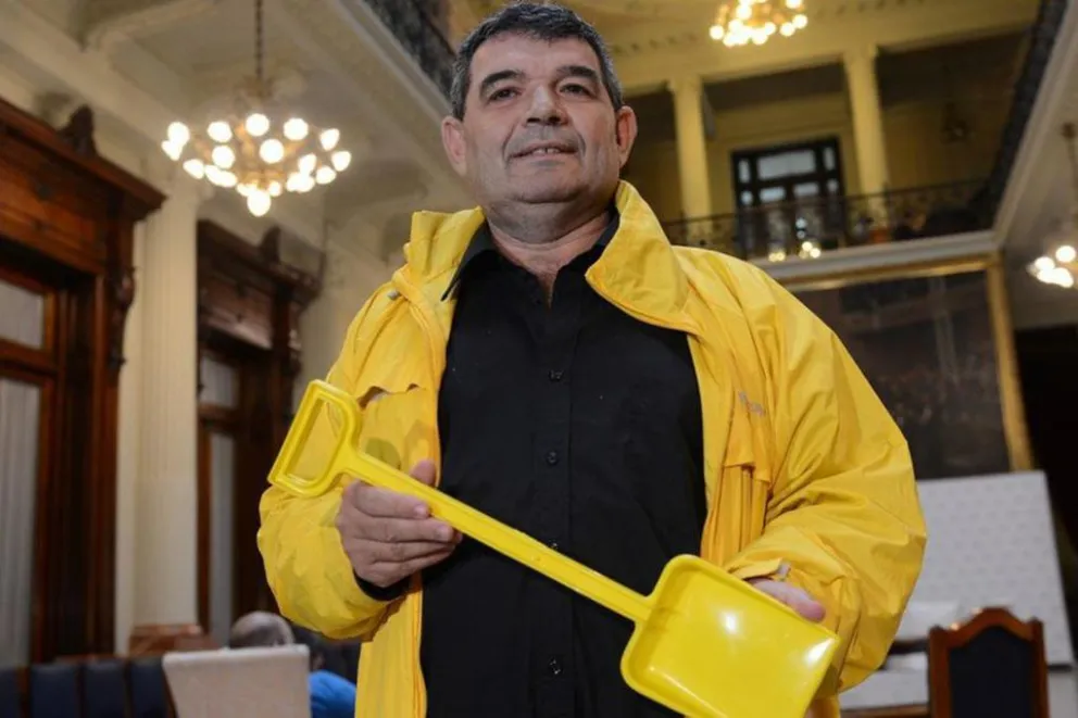 Alfredo Olmedo se lanza como candidato a gobernador