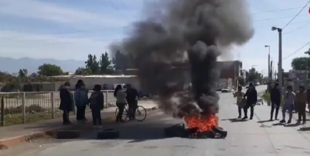 Atención conductores: corte total por protesta vecinal